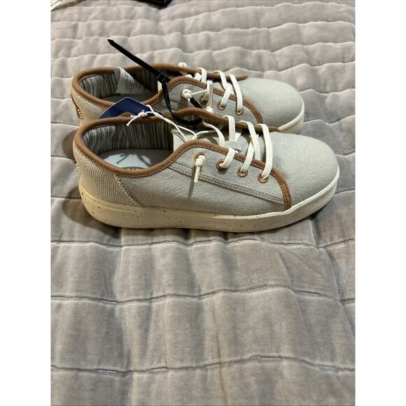 Hey Dude Slip On Preppy Sneakers Cody Coastline Oatmeal Chai Gray Brown 3 Y Boys - Picture 4 of 13